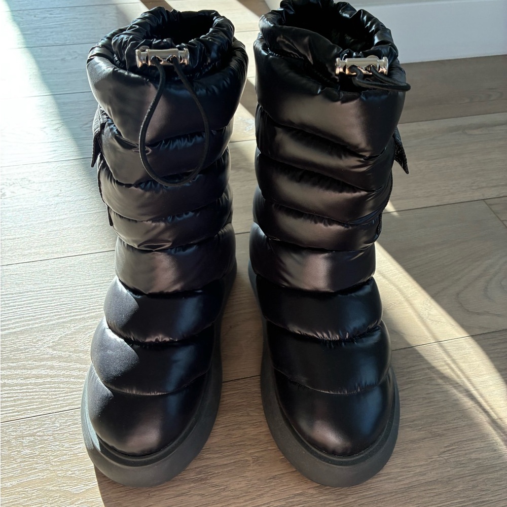 Moncler Women’s   Gaia Black Puffer Boots - Picture 2 of 3